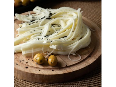 Çeçil Peyniri 1 Kg